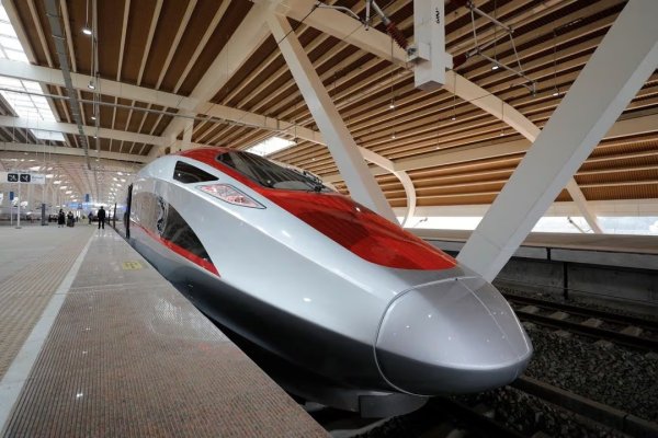 Tren Positif: Whoosh Gaet 87 Ribu Pelanggan WNA Sepanjang Januari-Maret 2025
