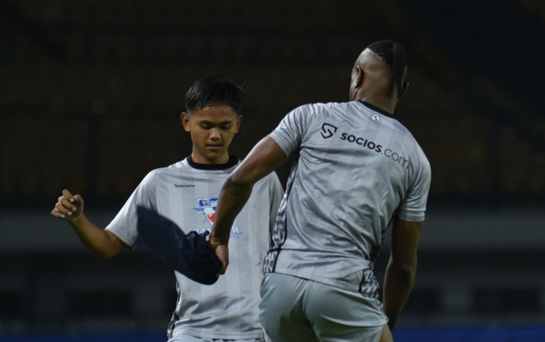Athaya dan Kevin Antusias Gabung Latihan Bareng Tim Senior Persib