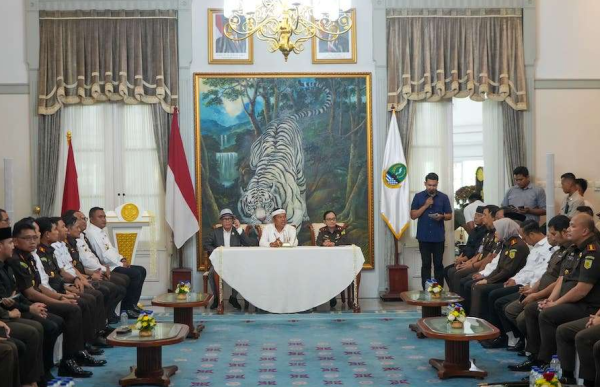 Jalan Mulus hingga Pelosok Desa, Dedi Mulyadi Targetkan Rampung 2027