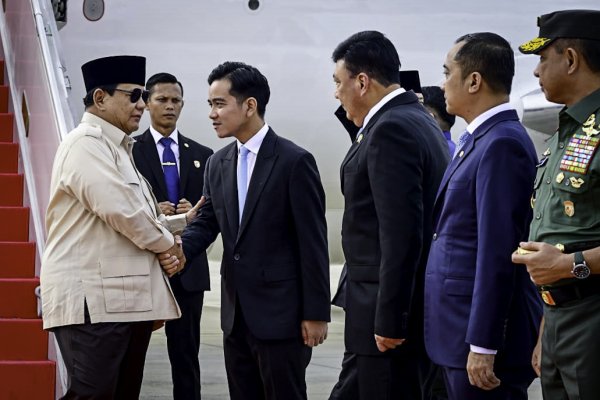 Prabowo Tiba di Tanah Air Usai Lawatan ke Kawasan Timur Tengah dan Turkiye
