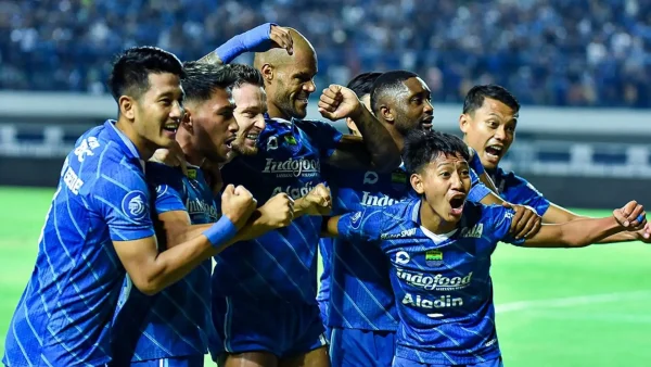 Jadwal Liga 1 Indonesia: Persib Bandung Berpeluang Tuntaskan Gelar Juara di Musim Ini