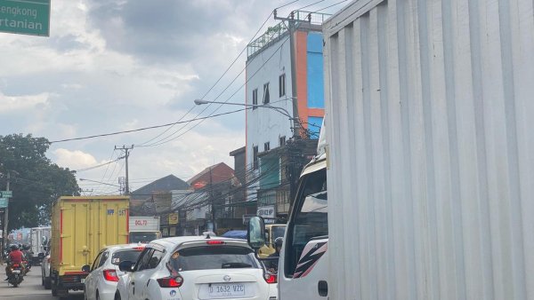 Kemacetan di Bojongsoang Sudah Jadi Rutinitas, Warga Mengeluh