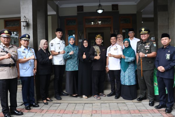 HUT ke-384 Kabupaten Bandung, Dadang Supriatna Kunjungi Rumah Dadang Naser