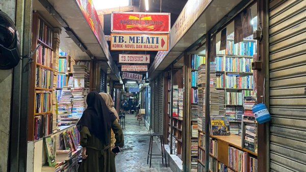 Pasar Buku Palasari: Ikon Literasi Kota Bandung di Tengah Era Digital