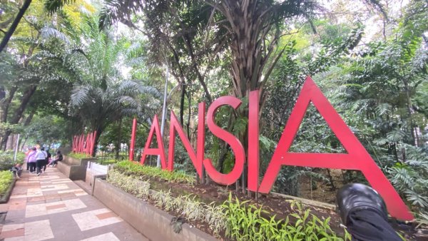 Taman Lansia, Ruang Bahagia untuk Usia Senja dan Favorit Warga Kota Bandung