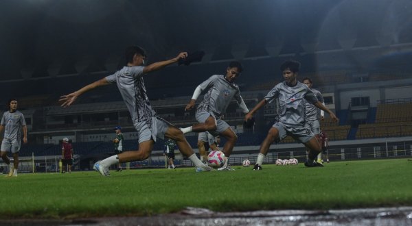 Kekurangan Pemain, Hodak Panggil Dua Binaan Akademi Persib