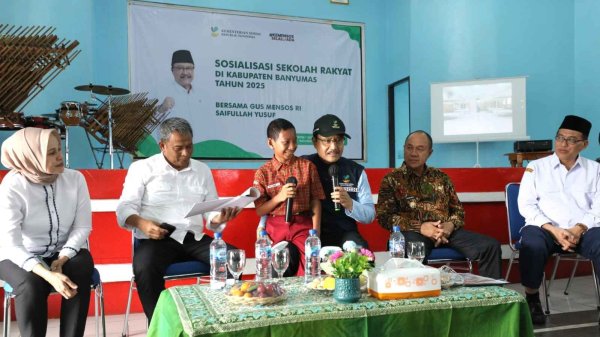 Di Banyumas, Mensos Gus Ipul Ajak Calon Siswa Kunjungi Sekolah Rakyat