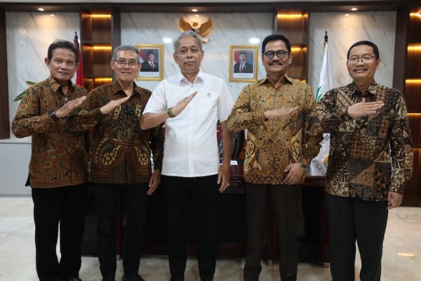Kemensos Gandeng UNS Integrasikan  Program Sekolah Rakyat di Kampus