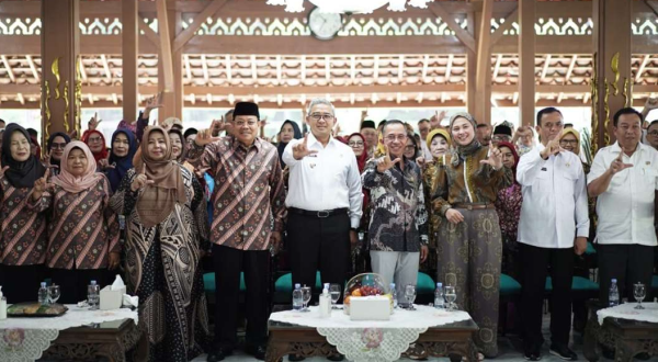 Pemkot Bandung Gandeng LLI, Pastikan Lansia Tetap Produktif dan Terlindungi