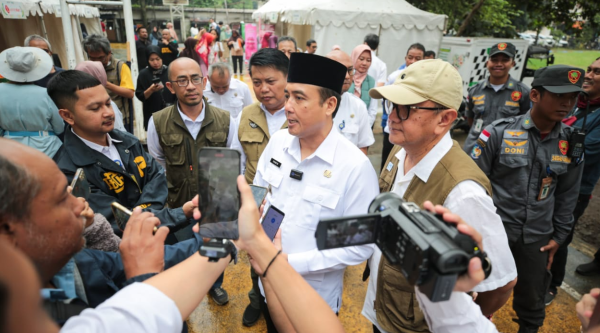 Wakil Wali Kota Bandung: Rumah di Atas Sungai Harus Segera Dipindahkan