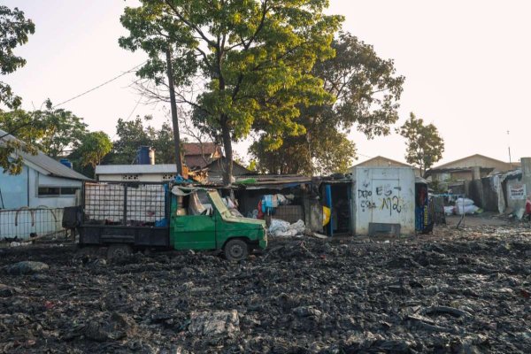 Perumda Pasar Juara Pastikan Sampah Pasar Induk Gedebage Teratasi
