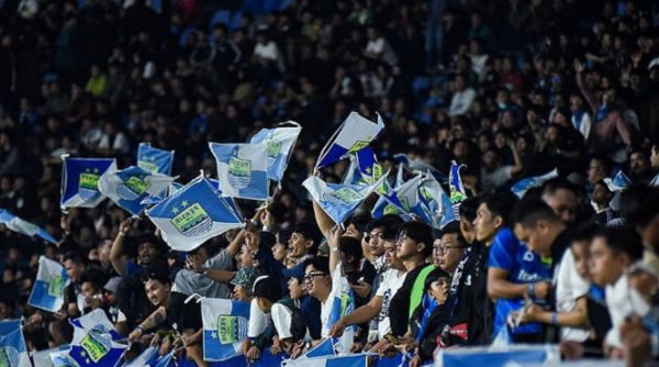 Daftar Sanksi dan Denda yang Diterima Persib Bandung Musim 2024/2025