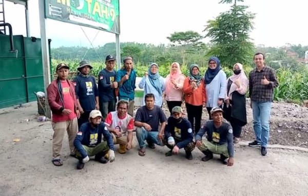 Inovasi Pengelolaan Sampah: Mesin Olah Runtah dari BBWS Citarum Bantu TPST3R Neglasari Majalaya