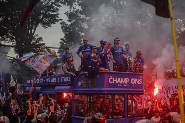 Pelatih Persib Ingatkan Pentingnya Ketertiban saat Perayaan Juara Liga 1 2024/2025