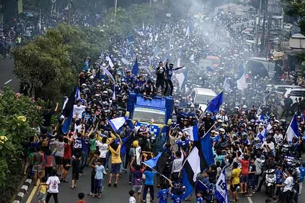 Legenda Persib Ingatkan Pemain Tetap Fokus Jelang Laga Terakhir