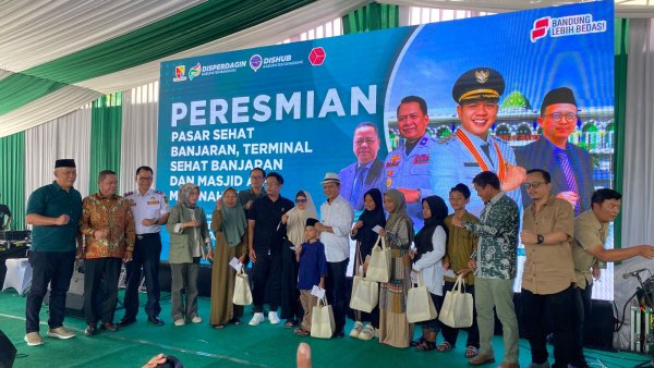 Bupati Bandung Resmikan Pasar Sehat dan Infrastruktur Pendukung Jadi Titik Tolak Pembangunan di Banjaran