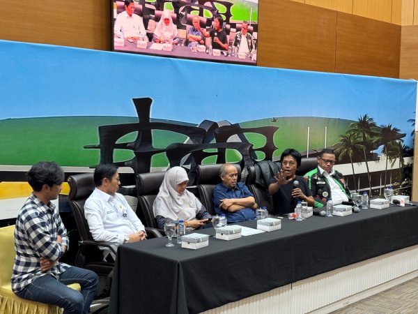 Adian Cerita ke Dasco soal Ojol Cuma Dapat Bonus Lebaran Rp 50 Ribu