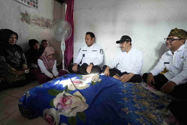 Bacakan Puisi untuk Prabowo, Calon Siswa Sekolah Rakyat: Surat Kecil dari Anak Bangsa