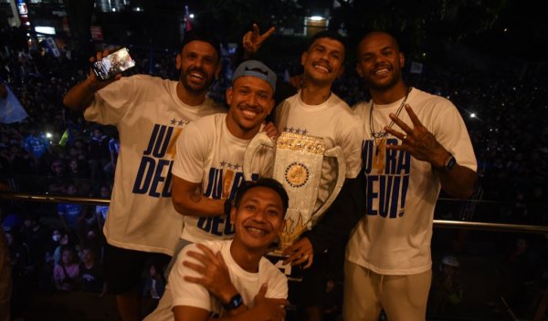 20 Lokasi Nobar Persib Bandung vs Barito Putera Pekan Ke-32 Liga 1