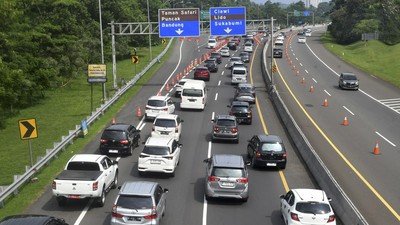 Contraflow Arah Tol Jagorawi Puncak Bogor Diberlakukan untuk Antisipasi Libur Panjang Waisak