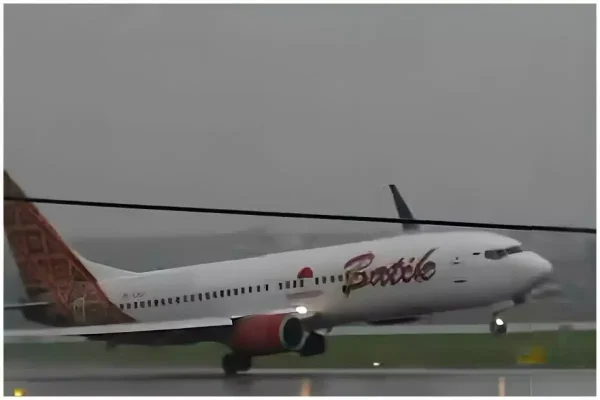 Pesawat Batik Air Rute Soekarno-Hatta Menuju Lubuklinggau Putar Balik Akibat Cuaca Buruk