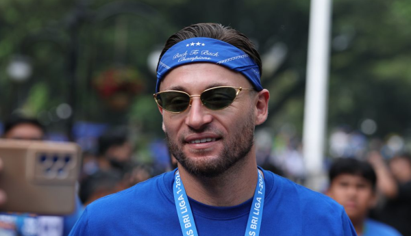 Marc Klok Resmi Bertahan di Persib, Fokus Lanjutkan Tren Positif