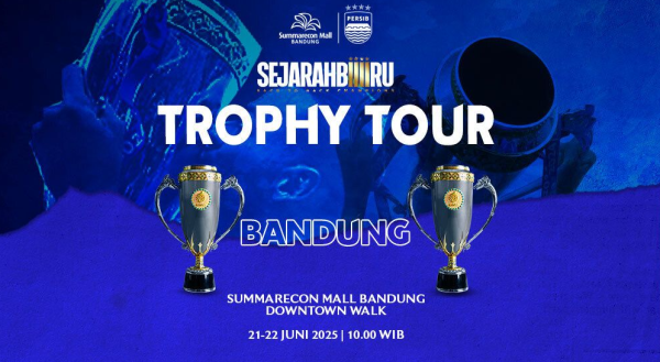 Persib Gelar Trophy Tour di Summarecon Mall Bandung