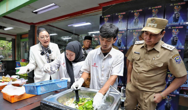 Wakil Wali Kota Bandung Tinjau Inovasi Pengolah Sampah Buatan Lokal