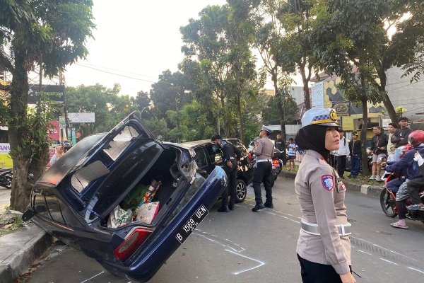 Kecelakaan di Bogor, Satu Orang Tewas Setelah Dua Mobil Bertabrakan di Jalan Achmad Adnawijaya