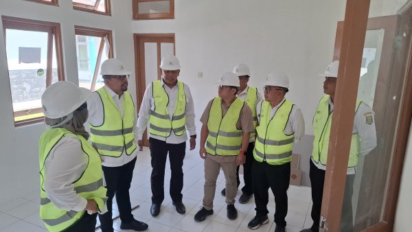 Wakil Kepala Staf Kepresidenan Tinjau Sekolah Rakyat untuk Jenjang SMP di Sukabumi