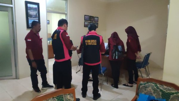 Kantor DLH Sukabumi Digeledah Kejari, Dokumen dan Laptop Disita