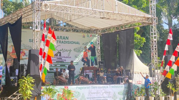 Pelestarian Budaya Lokal: Soreang Tampilkan Ragam Seni Tradisional dari Seluruh Desa