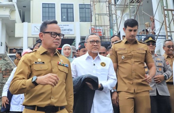 Ali Syakieb Dampingi Menko Pangan dan Wamendagri Tinjau Koperasi Desa Merah Putih
