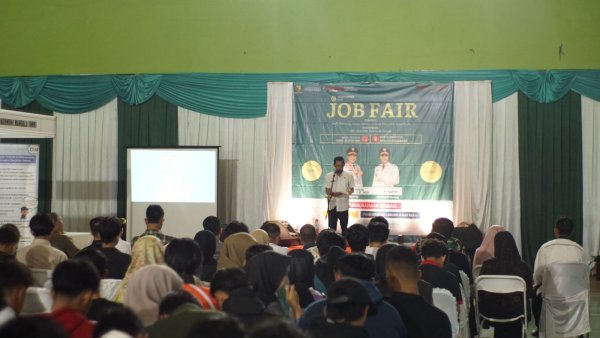 Disnaker Kabupaten Bandung Gelar Job Fair Spirit Bedas di Cilengkrang: Siapkan 300 Loker