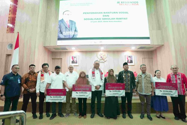 Kemensos Berikan Santunan kepada Ahli Waris Korban Penembakan KKB dan Kebakaran di Kendari