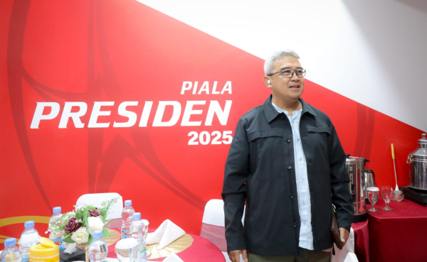 Farhan dan Erwin Hadiri Penutupan Piala Presiden 2025 di Si Jalak Harupat
