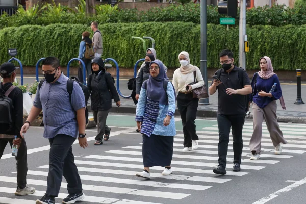 Jalan Kaki 7000 Langkah Bantu Kurangi Risiko Jantung, Kanker, dan Depresi