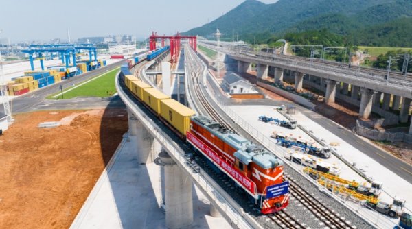 Depo Kereta Otonom Pertama Diluncurkan Tiongkok