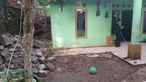 Seorang Korban Longsor di Bojonggenteng Sukabumi Masih Dirawat