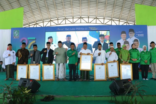 Harlah ke-27: PKB Beri Penghargaan Kepada 7 Pondok Pesantren di Kabupaten Bandung