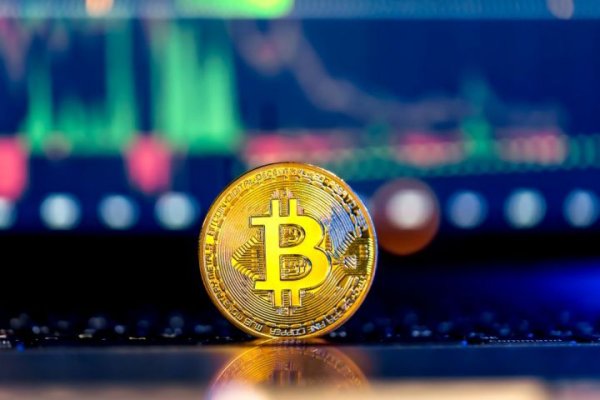 Bitcoin Terpuruk, Dipandang Masih Aset Berisiko Saat Pasar Global Melemah