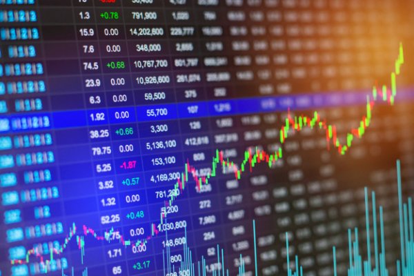 Bursa Asia Menguat Usai Trump Umumkan Tarif 35% ke Kanada