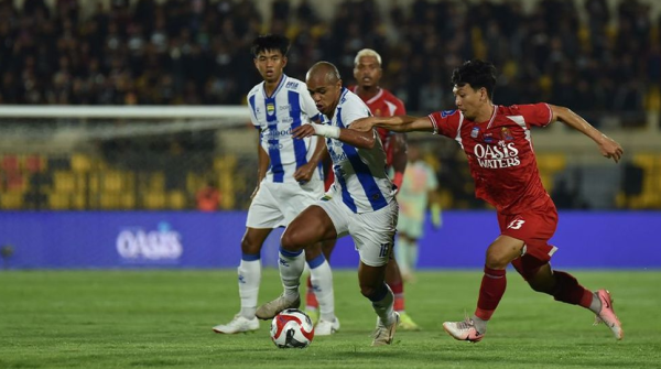 Persib Ditahan Persijap 0-0 di Babak Pertama Laga Super League
