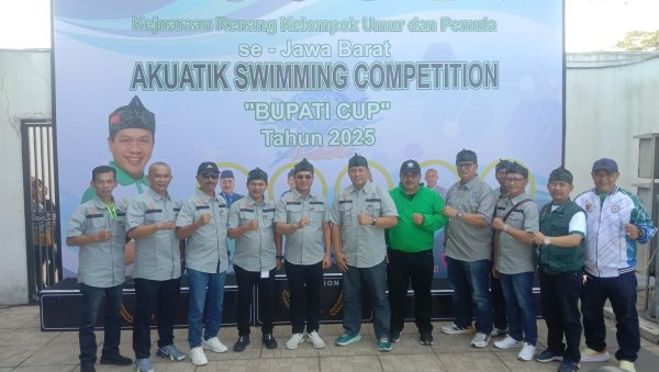 Kang DS Resmikan Kejuaraan Bupati Cup Aquatic Swimming Competition Se-Jawa Barat
