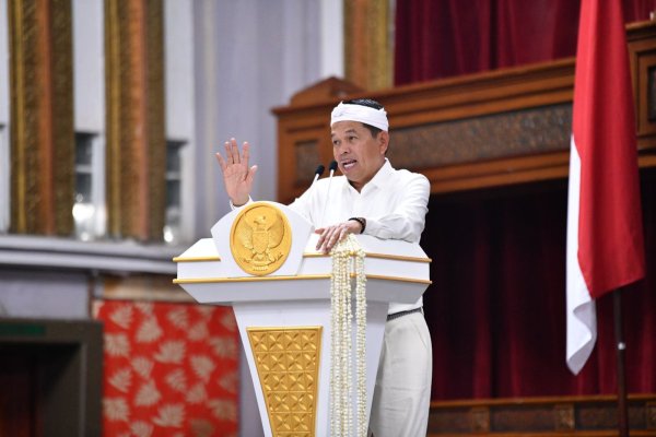 Jabar Back to Back di FORNAS VIII, KDM Umumkan Bonus untuk Peraih Medali