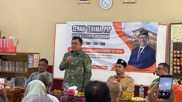 Ahmad Heryawan Dorong Pemanfaatan Tepat PIP untuk Pendidikan Anak