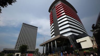 KPK Sita Rp 1,3 Miliar dari Ilham Habibie, Mercy Hasil Transaksi Uang Korupsi Bakal Balik ke Pemilik