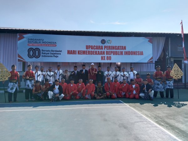 Kemerdekaan untuk Semua: 1.942 Warga Binaan di Bandung Dapat Remisi