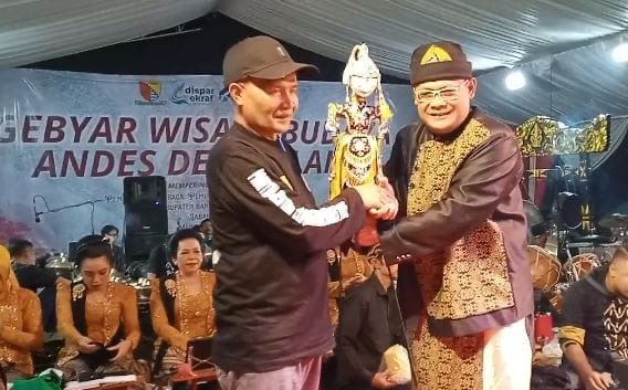 Wayang Golek dan Yayan Jatnika Idola Pengunjung Gebyar Wisata Budaya Andes Desa Cilame