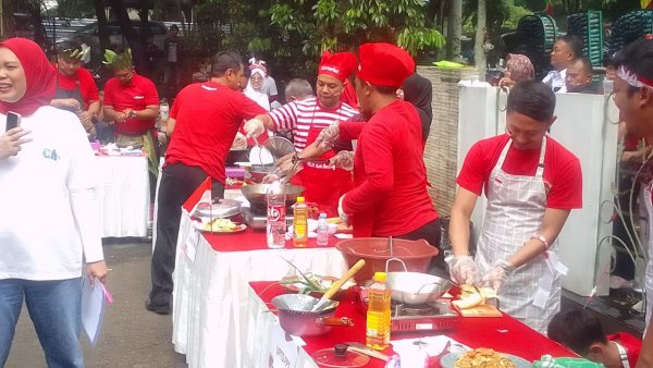 Semarak HUT RI Ke-80, DLH Kab. Bandung Gelar Lomba 'Adu Sakti Dapur Bapak'